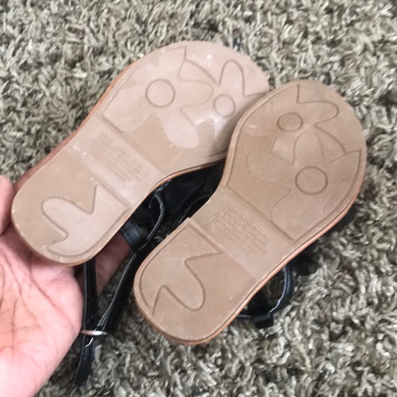 Toddler sandals - Picture 2 of 2
